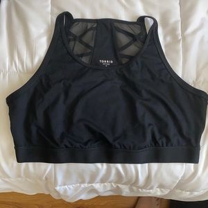 Torrid size 3 sports bra